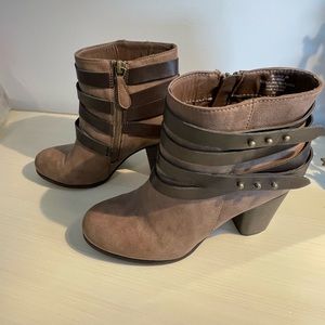 Awesome Madden Girl Tan With Brown Straps Boots- Size 8- Brand New